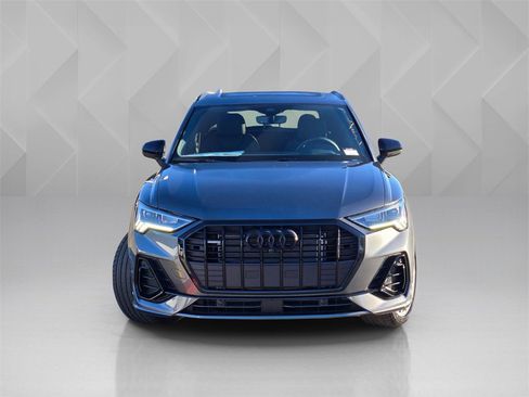 New 2025 Audi Q3 2.0T Premium Plus image 2