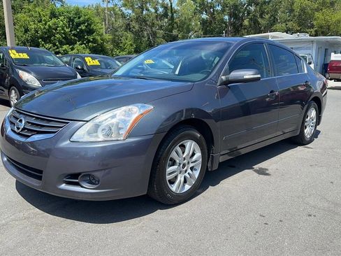 Used 2011 Nissan Altima 2.5 SL w/ 2.5SL Pkg FWD image 2