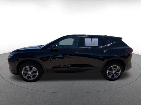 Used 2026 Chevrolet Blazer LT FWD image 9