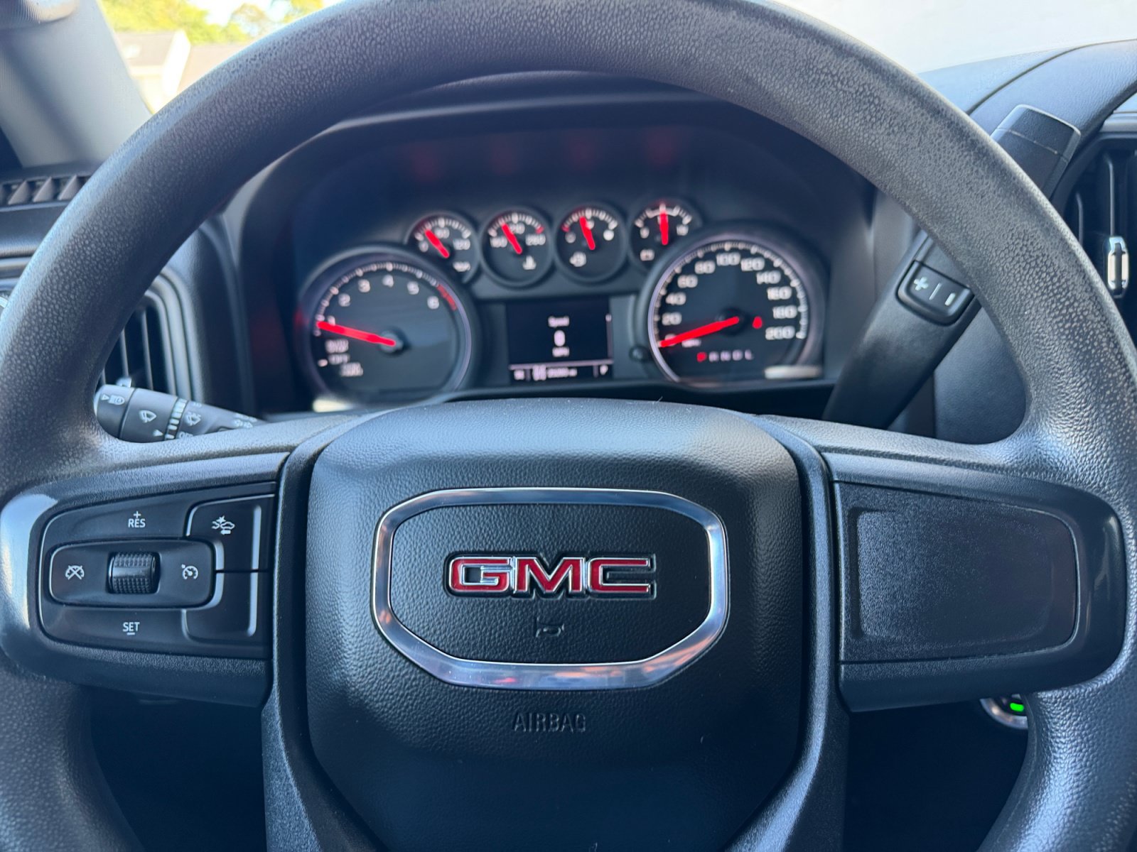Used 2024 GMC Sierra 1500 Pro w/ Graphite Edition AWD/4WD image 25
