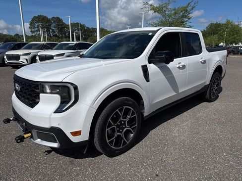 Used 2025 Ford Maverick Lariat AWD/4WD image 16