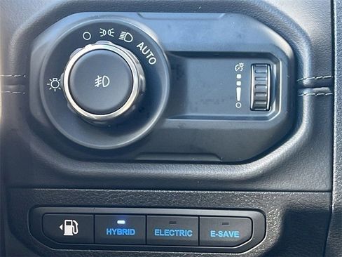 New 2025 Jeep Wrangler Unlimited Rubicon 4xe w/ Technology Group AWD/4WD image 16
