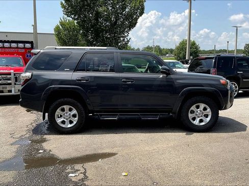 Used 2024 Toyota 4Runner SR5 Premium w/ Moonroof Package AWD/4WD image 7