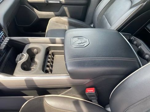 Used 2023 RAM 1500 Laramie AWD/4WD image 18