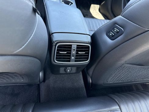 Used 2022 Genesis G70 2.0T w/ Prestige Package image 13