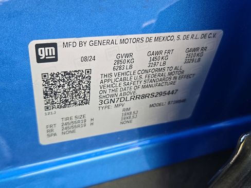 Used 2024 Chevrolet Equinox EV LT w/ LPO, Active Package AWD/4WD image 27
