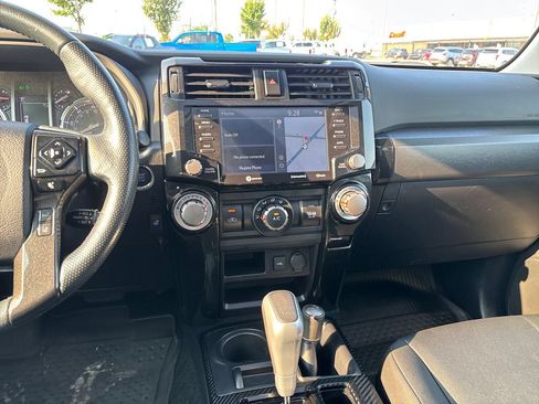 Used 2023 Toyota 4Runner TRD Off-Road Premium w/ Moonroof Package AWD/4WD image 23