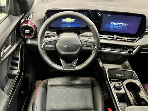 Used 2025 Chevrolet Equinox RS w/ Safety and Technology Package FWD image 13
