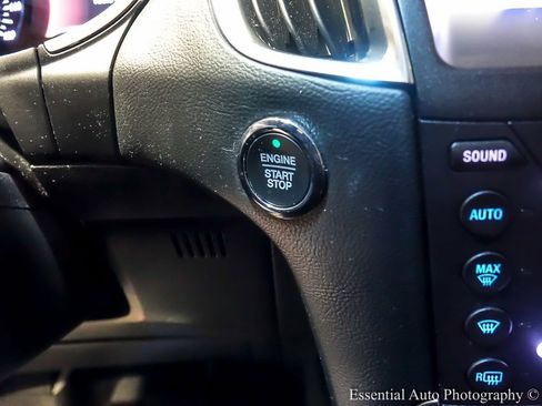 Used 2019 Ford Edge Titanium w/ Equipment Group 301A image 22