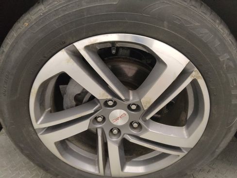 Used 2019 GMC Terrain SLT w/ Preferred Package image 31