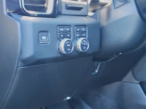 Used 2024 GMC Sierra 2500 Denali w/ Denali Reserve Package image 15