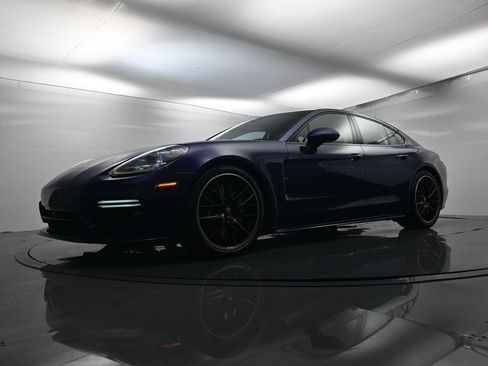 Used 2022 Porsche Panamera Turbo S image 49