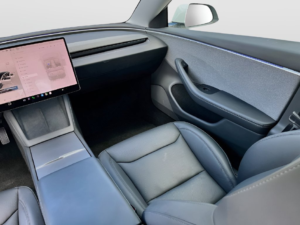 Used 2025 Tesla Model 3 Long Range RWD image 23
