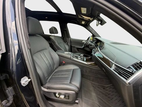 Used 2021 BMW X7 M50i w/ Executive Package AWD/4WD image 13
