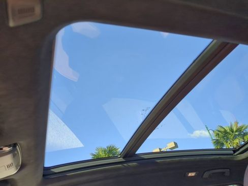 Used 2024 BMW X7 xDrive40i w/ M Sport Package image 16