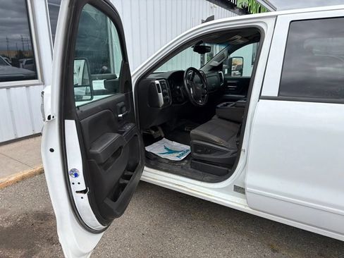 Used 2017 Chevrolet Silverado 1500 LT w/ LT Fleet Convenience Package AWD/4WD image 9