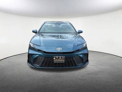 New 2026 Toyota Camry SE image 3
