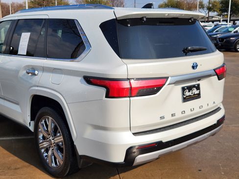 Used 2024 Toyota Sequoia Capstone image 11