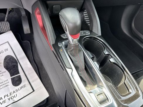 Used 2022 Chevrolet TrailBlazer RS image 16