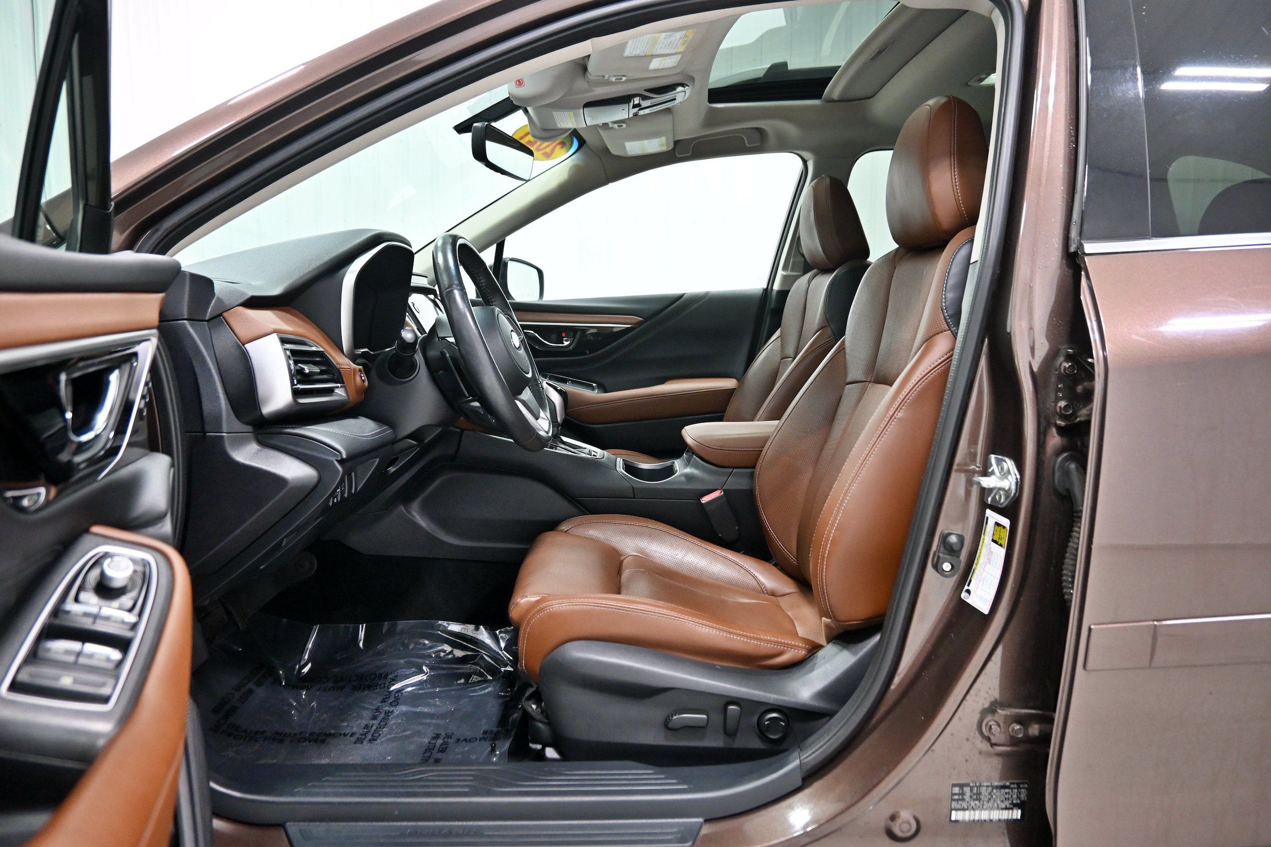 Used 2021 Subaru Outback Touring XT AWD/4WD image 5