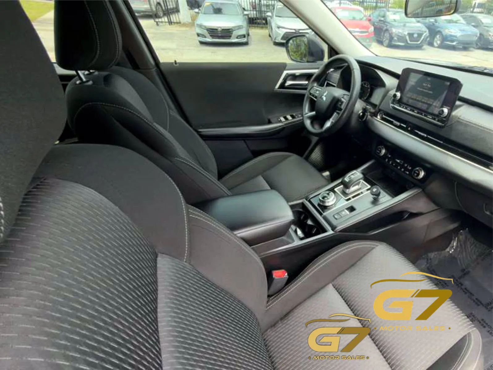 Used 2022 Mitsubishi Outlander ES FWD image 16