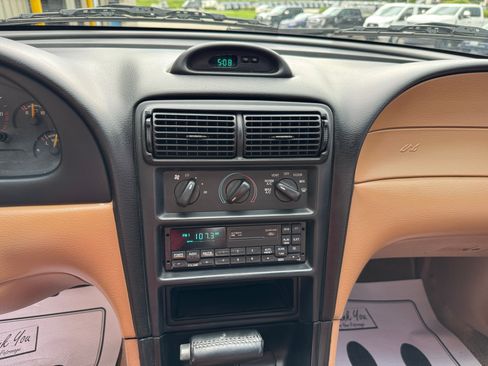 Used 1995 Ford Mustang GT RWD image 13