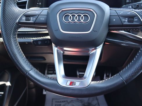 Used 2020 Audi SQ8 Prestige w/ Prestige Package AWD/4WD image 19