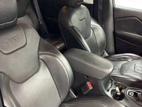 Used 2023 Jeep Cherokee Altitude Lux image 26