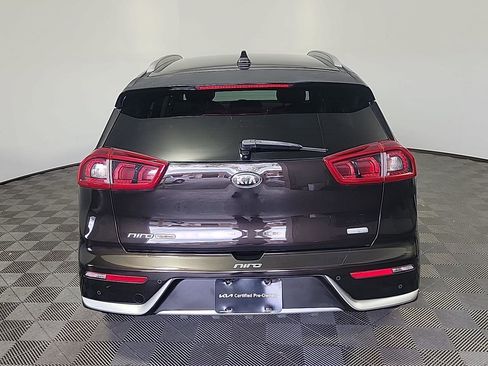 Used 2017 Kia Niro Touring w/ Advanced Technology Package image 5
