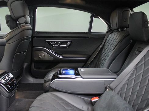 Used 2022 Mercedes-Benz S 580 4MATIC Sedan image 26