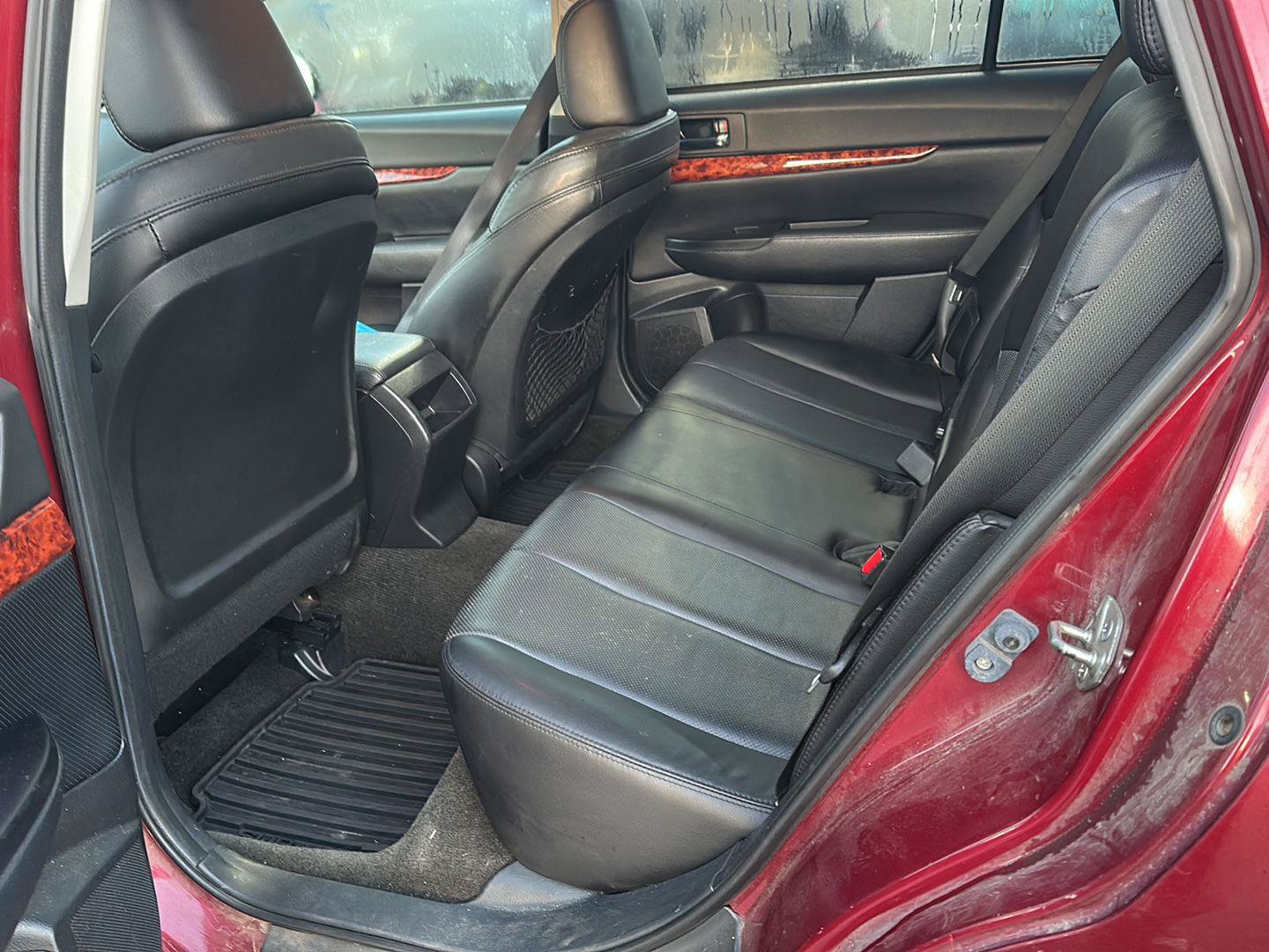 Used 2012 Subaru Outback 3.6R Limited AWD/4WD image 10