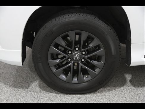 Used 2022 Lexus GX 460 Premium w/ Premium Package AWD/4WD image 24