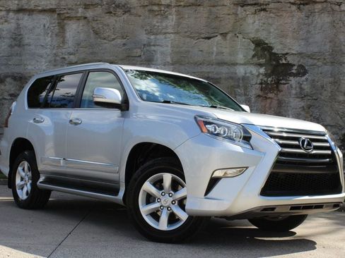Used 2017 Lexus GX 460 AWD/4WD image 1