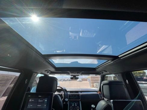 Used 2020 Land Rover Range Rover SV Autobiography Dynamic image 21