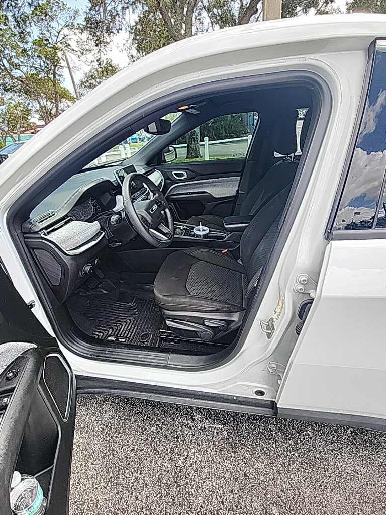 Used 2024 Jeep Compass Sport AWD/4WD image 5