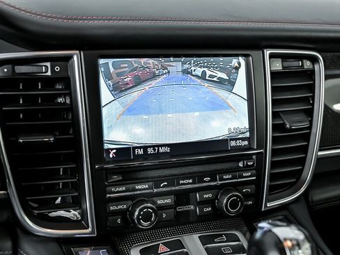 Used 2015 Porsche Panamera GTS AWD/4WD image 29