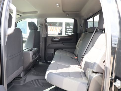 New 2026 Chevrolet Silverado 1500 LT Trail Boss w/ Convenience Package II AWD/4WD image 28
