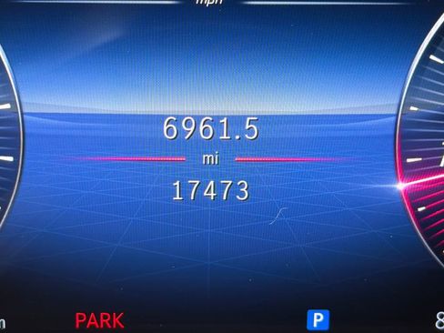 Used 2025 Mercedes-Benz GLA 250 4MATIC image 23