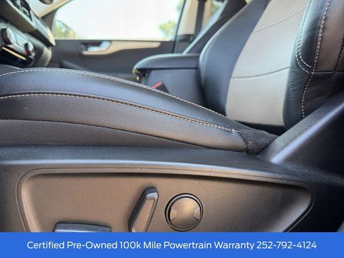 Certified 2022 Ford Escape Titanium w/ Titanium Elite Package AWD/4WD image 18