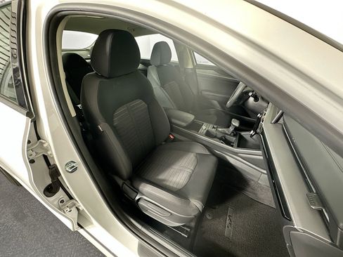 Used 2025 Kia K5 LXS image 31