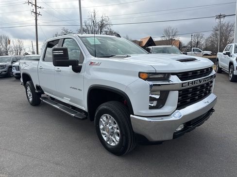 Used 2022 Chevrolet Silverado 2500 LT w/ Convenience Package image 7