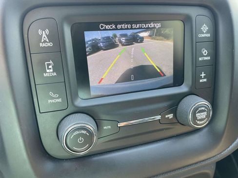 Used 2018 Jeep Compass Latitude FWD image 26
