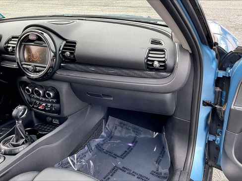 Used 2017 MINI Cooper Clubman S image 19