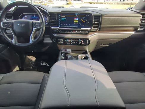 Used 2024 Chevrolet Silverado 1500 LT Trail Boss w/ Protection Package image 15