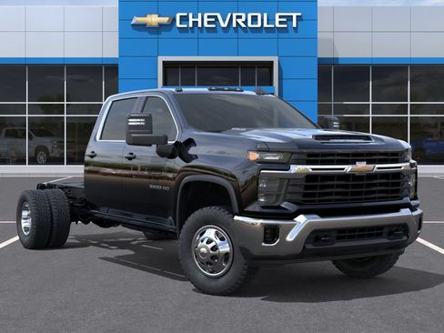New 2026 Chevrolet Silverado 3500 LT w/ Convenience Package AWD/4WD image 7