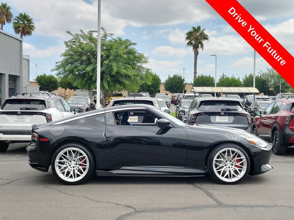 Used 2023 Nissan Z w/ Floor Mat Package (L93) RWD image 27