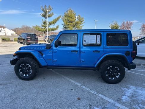 Used 2024 Jeep Wrangler Unlimited Rubicon 4xe image 14