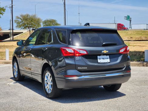 Used 2020 Chevrolet Equinox LT FWD image 4
