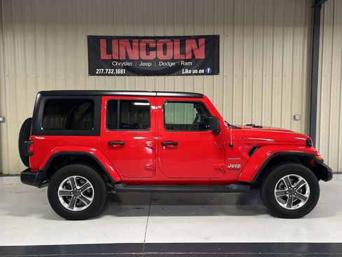 Used 2019 Jeep Wrangler Unlimited Sahara image 6