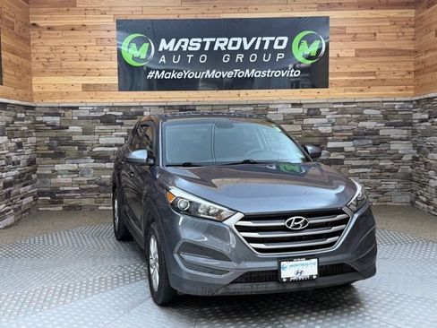 Used 2018 Hyundai Tucson SE AWD/4WD image 2